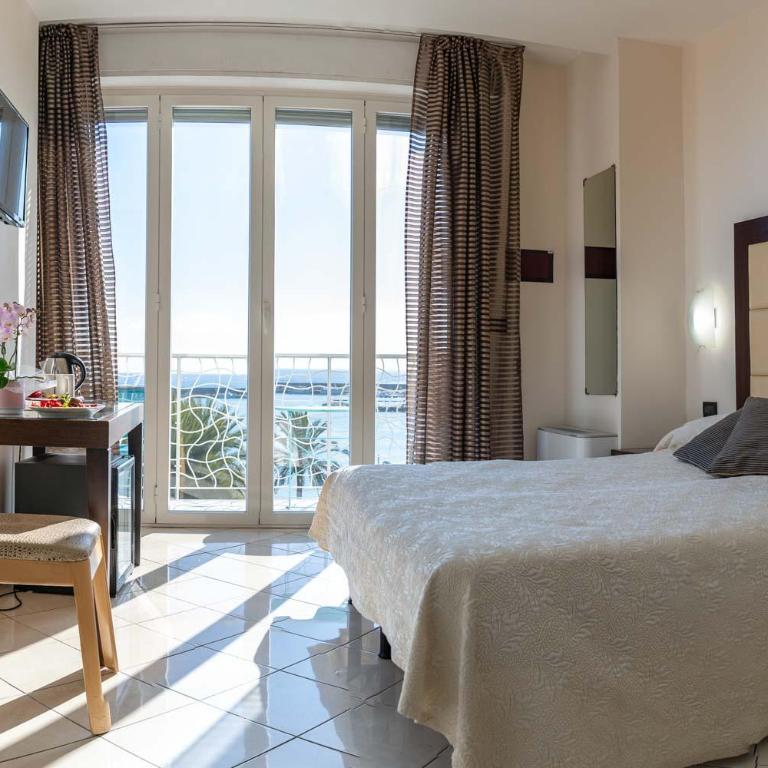 Hotel Marinella - Superior Double or Twin Room - 8