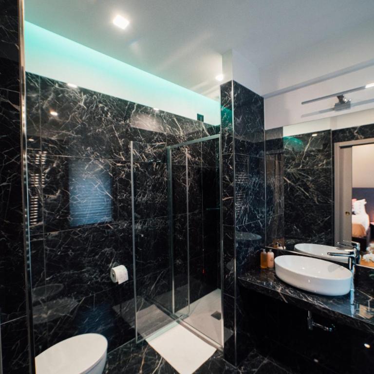 Aron Only Suites Bed and Breakfast - Camera Matrimoniale Standard - 6