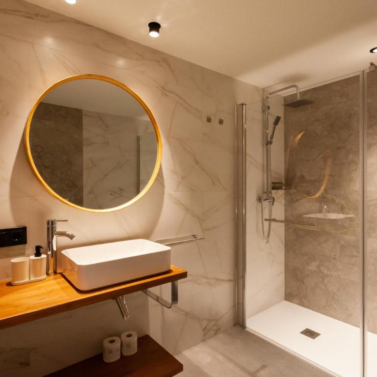 Welldone Sierpes Boutique - Suite con cama grande - 8