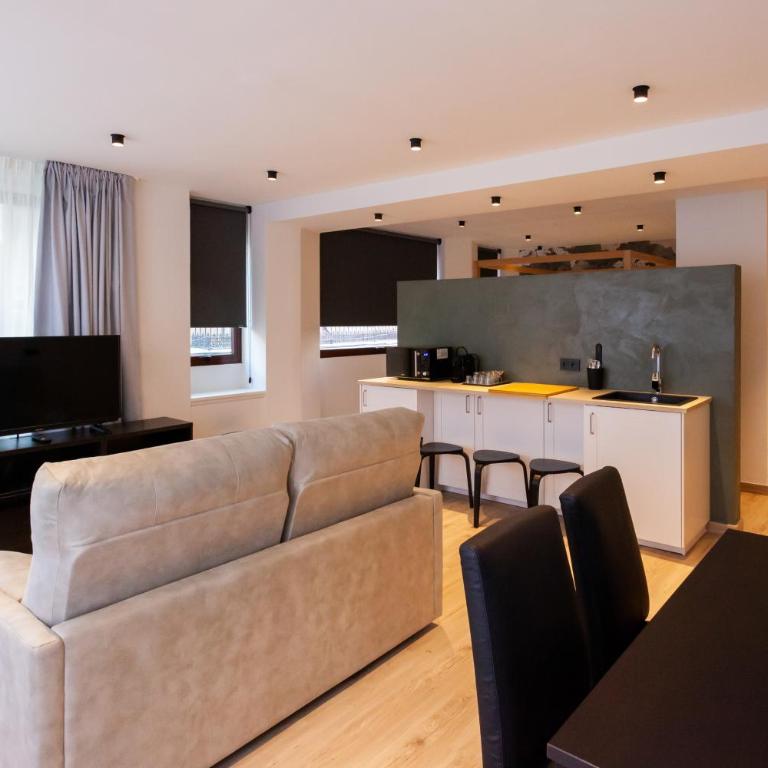 Welldone Sierpes Boutique - Suite con bañera de hidromasaje - Cama extragrande - 15