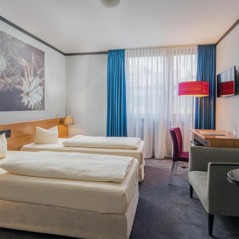 Hotel Fidelio - Standard Zweibettzimmer - 11