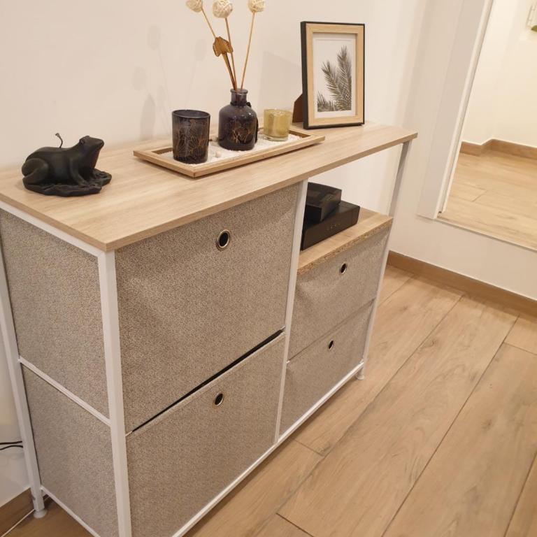 Charmant studio avec coin nuit - vieille ville CLIMATISE - Appartement 1 Chambre - 24