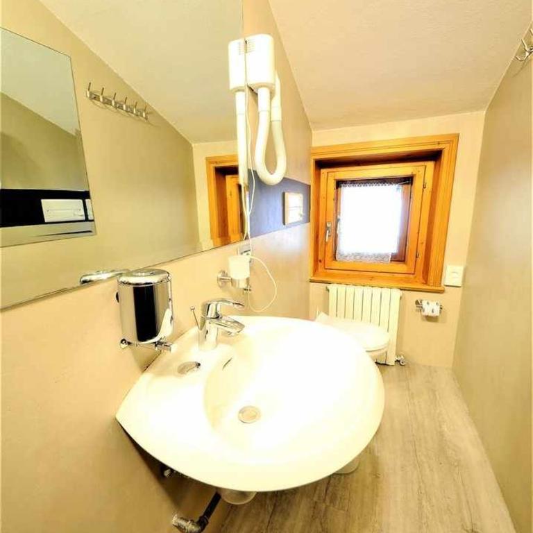 Residence Casa Longa by Livigno Accomodation - Appartamento con 2 Camere da Letto e con Vista - 3