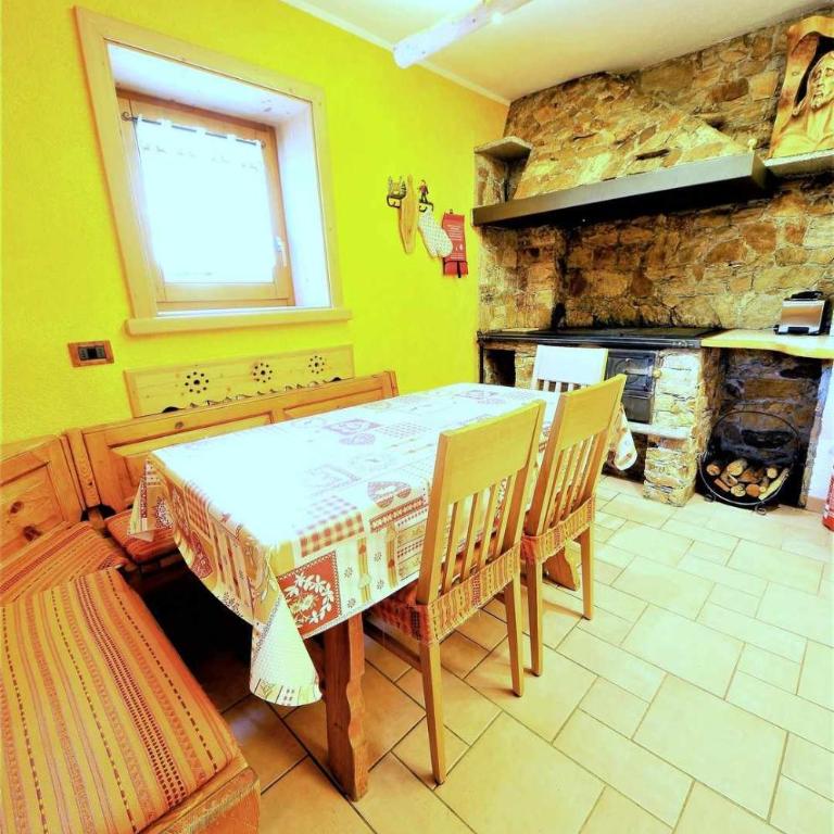 Baita Hanzel & Gretel by Livigno Accomodation - Chalet Superior - 3