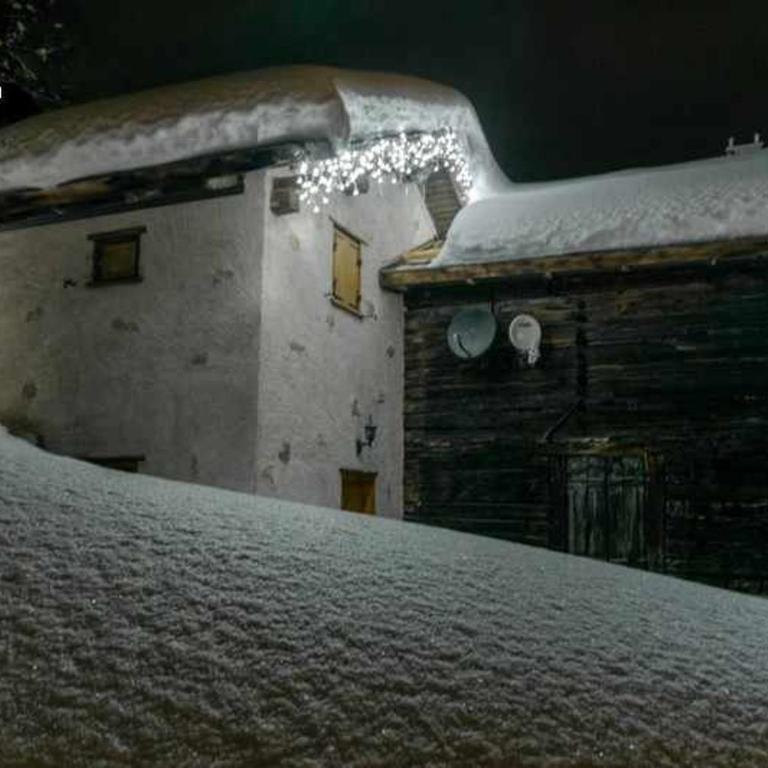 Baita Hanzel & Gretel by Livigno Accomodation - Chalet Superior - 6