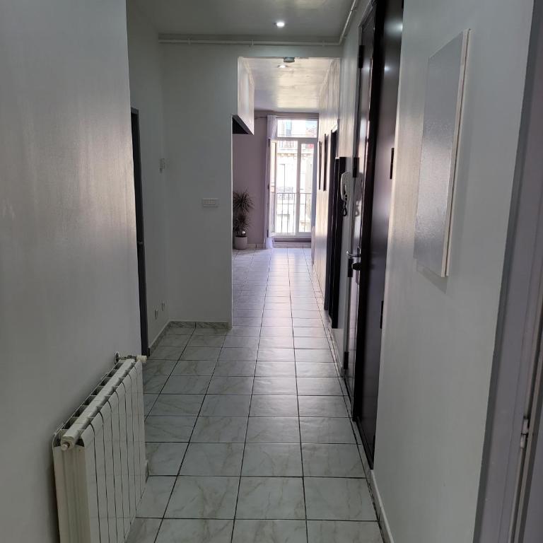 le T3 à 600mètre du vieux port proche de la gare - Appartement 3 Chambres - 13