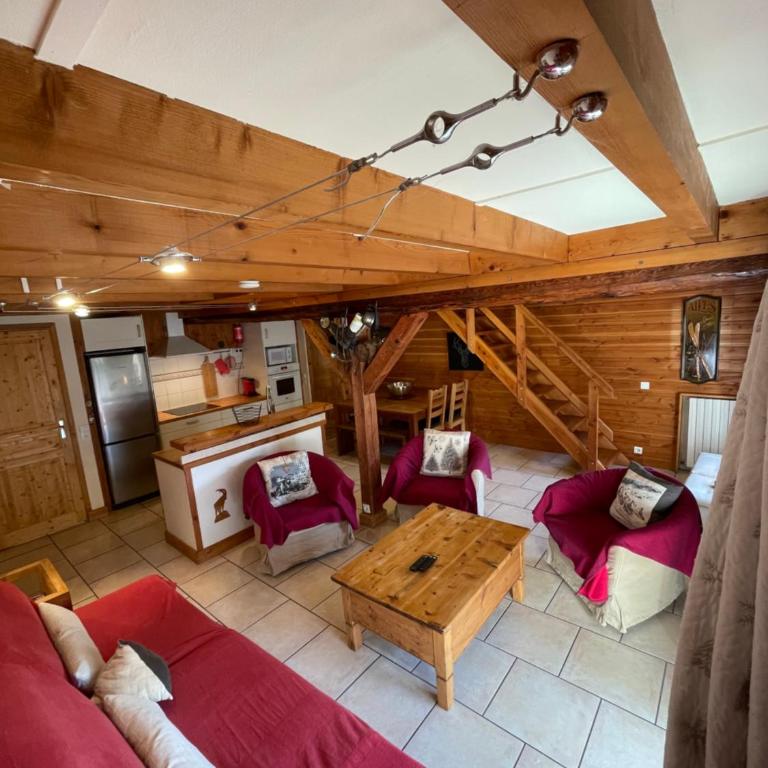 Le CHAL HEUREUX bel appartement dans vieille ferme de montagne rénovée - Appartamento - 8