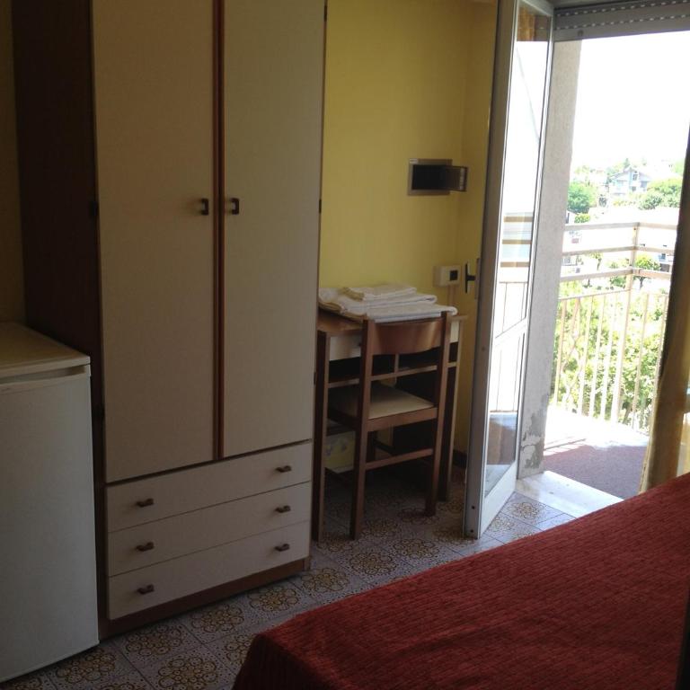 Hotel Wega - Camera Singola con Bagno - 2