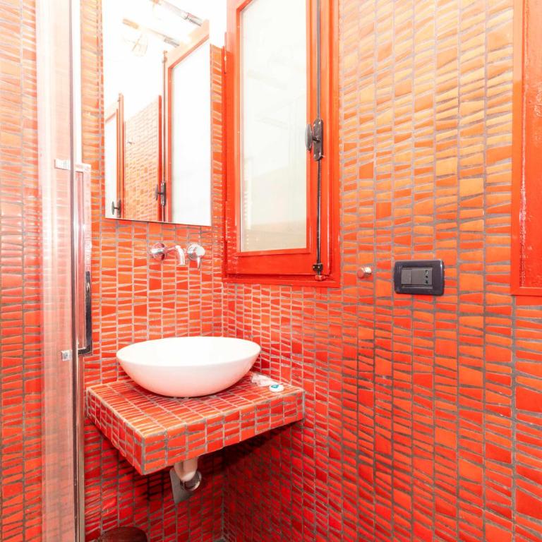 GuestHost - Piazza Vittorio Veneto Central Apartment - One-Bedroom Apartment - 24