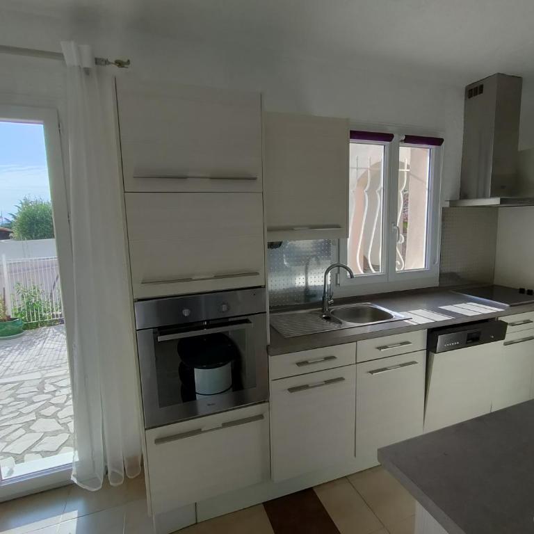 ADRECH - 3 pièces, Piscine partagée - SUD6001 - Maison 2 Chambres - 4