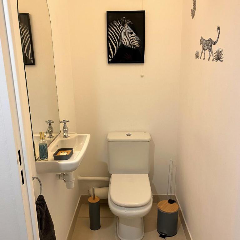 T2 proche de la gare, à 10 minutes à pieds de la Croisette, piscine & parking dans résidence de haut standing - Appartement 1 Chambre - 45