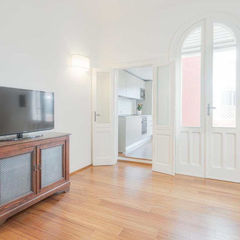 Right House Splendid Harbour View - One-Bedroom Apartment - 12