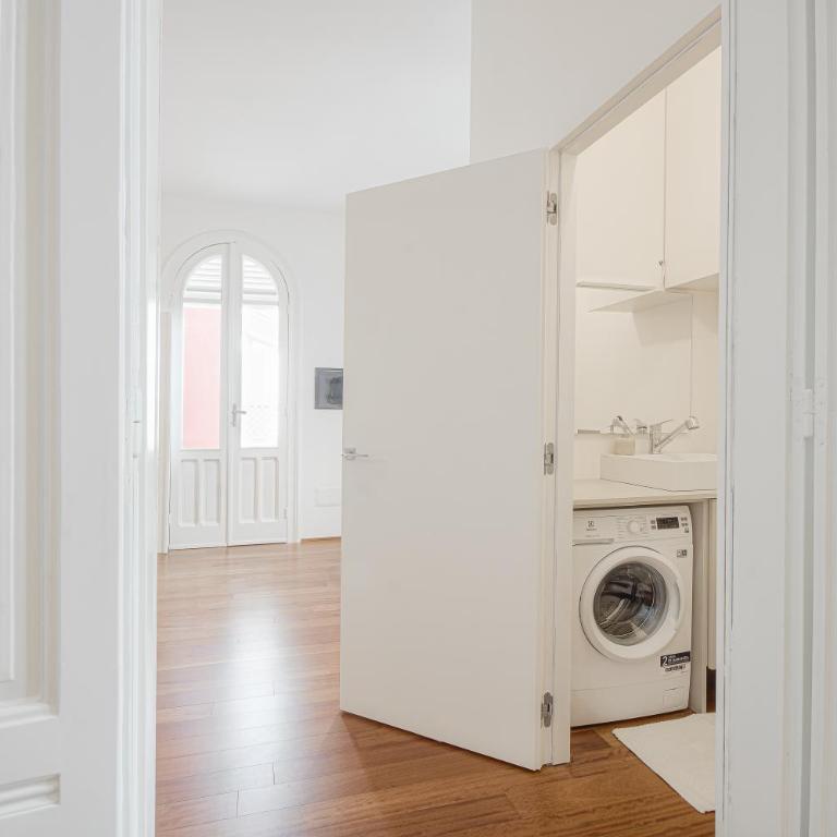 Right House Splendid Harbour View - One-Bedroom Apartment - 21