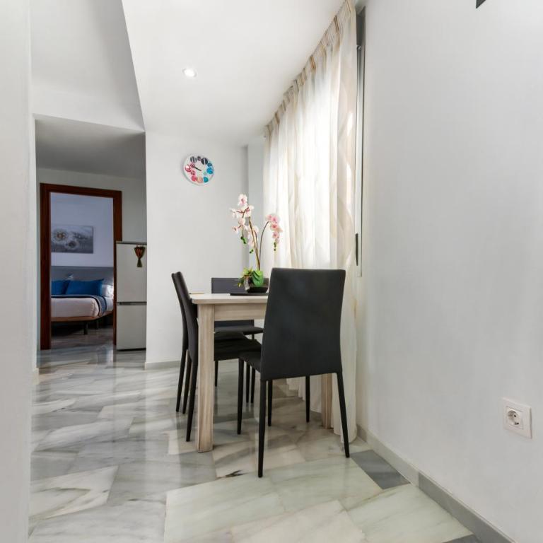 Holidays2Malaga Salitre cerca Estacion AVE & Fibra Wifi - Apartamento de 1 dormitorio - 5