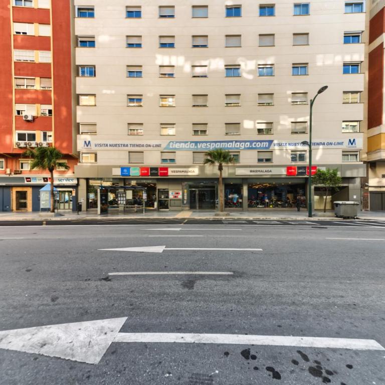 Holidays2Malaga Salitre cerca Estacion AVE & Fibra Wifi - Apartamento de 1 dormitorio - 28