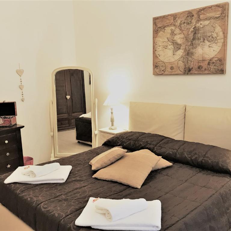 Aquarius Inn - Triple Room with Private External Bathroom - 2
