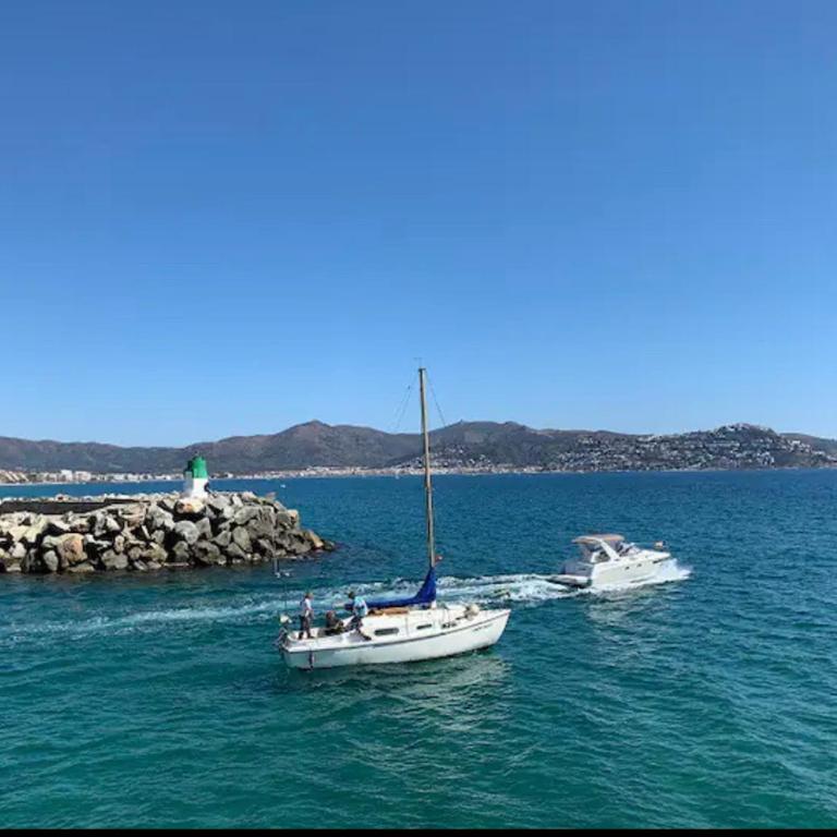 Acogedor Apartamento En Roses - 50m Playa - WIFI - Aire Acondicionado - One-Bedroom Apartment - 28