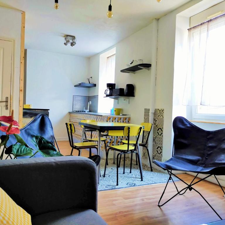 Au bord de l'eau à ConcarnOLoc - Appartement 2 Chambres - 1