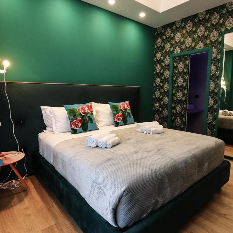 Aron Only Suites Bed and Breakfast - Suite King con Balcone - 8