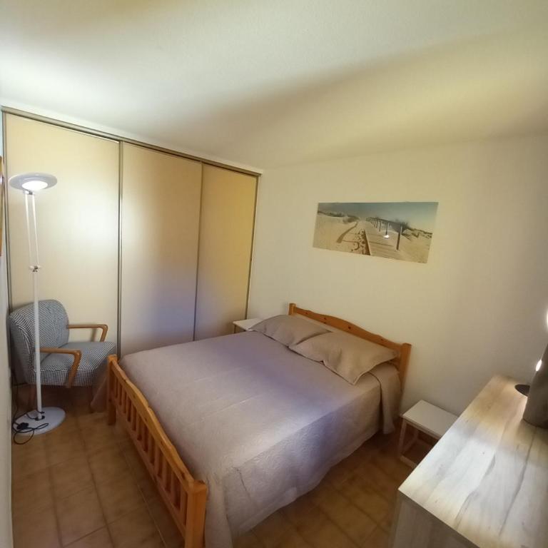 Hélios 24, T2 climatisé, parking, terrasse, 500m plage - Appartement 1 Chambre - 16