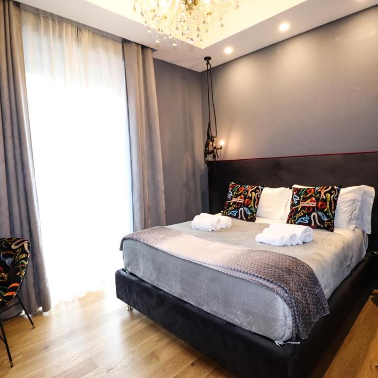 Aron Only Suites Bed and Breakfast - Camera Matrimoniale con Balcone - 6