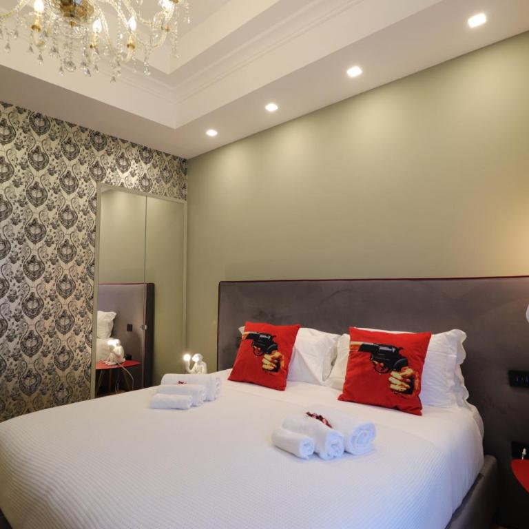Aron Only Suites Bed and Breakfast - Suite Deluxe con Vasca Idromassaggio - 1