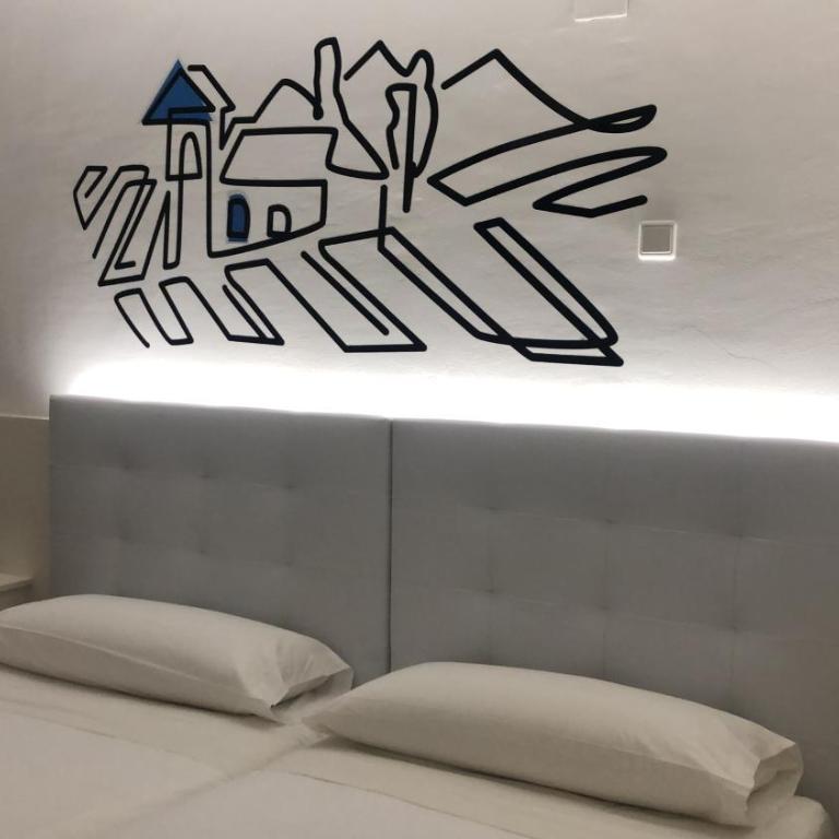 Hostal Misericordia - Habitación Doble con baño privado externo - 2 camas - 3