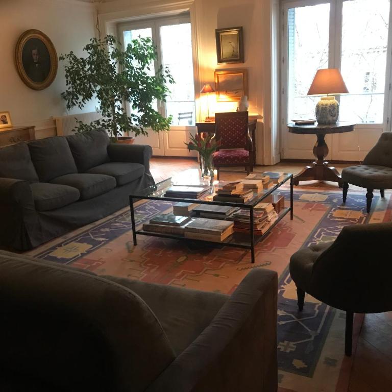 Berges du Rhône/ Chambre avec balcon - Chambre Double avec Salle de Bains Privative Extérieure - 1