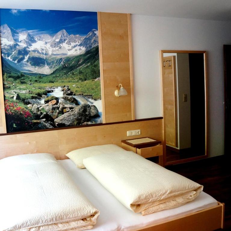 Roasnerhof - Doppelzimmer mit Balkon - 1