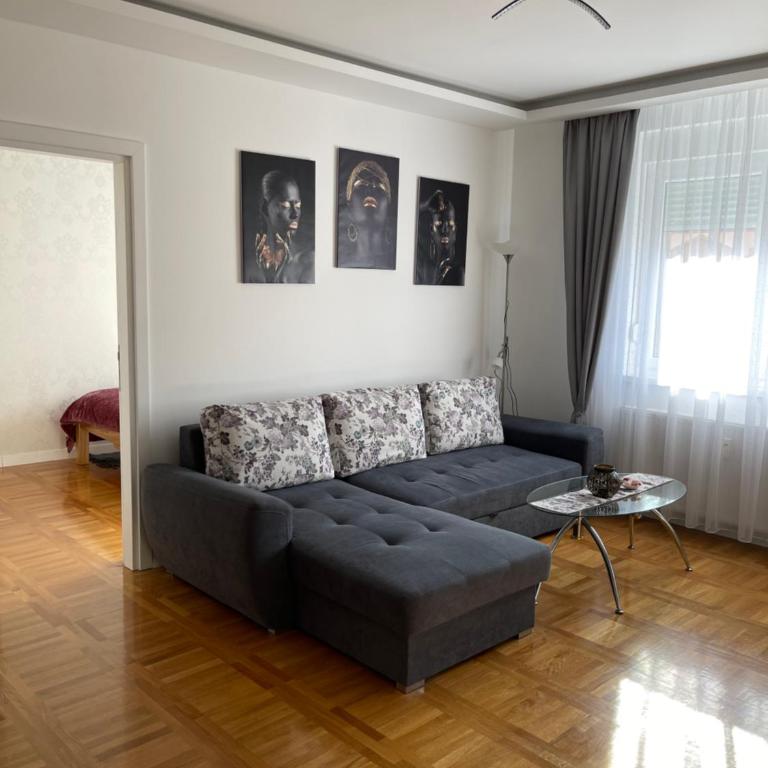 Apartman MDB - Two-Bedroom Apartment - 1