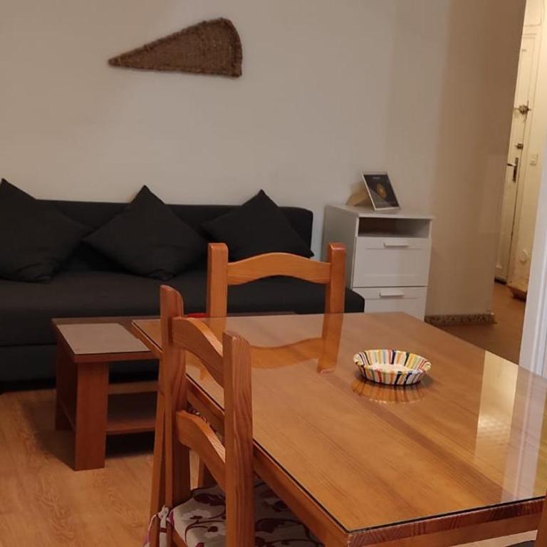Apartamento a 5 min de la playa y el centro - Apartamento - 2