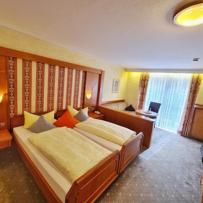 Parkhotel Bad Faulenbach - Comfort Doppelzimmer mit Gartenblick - 4