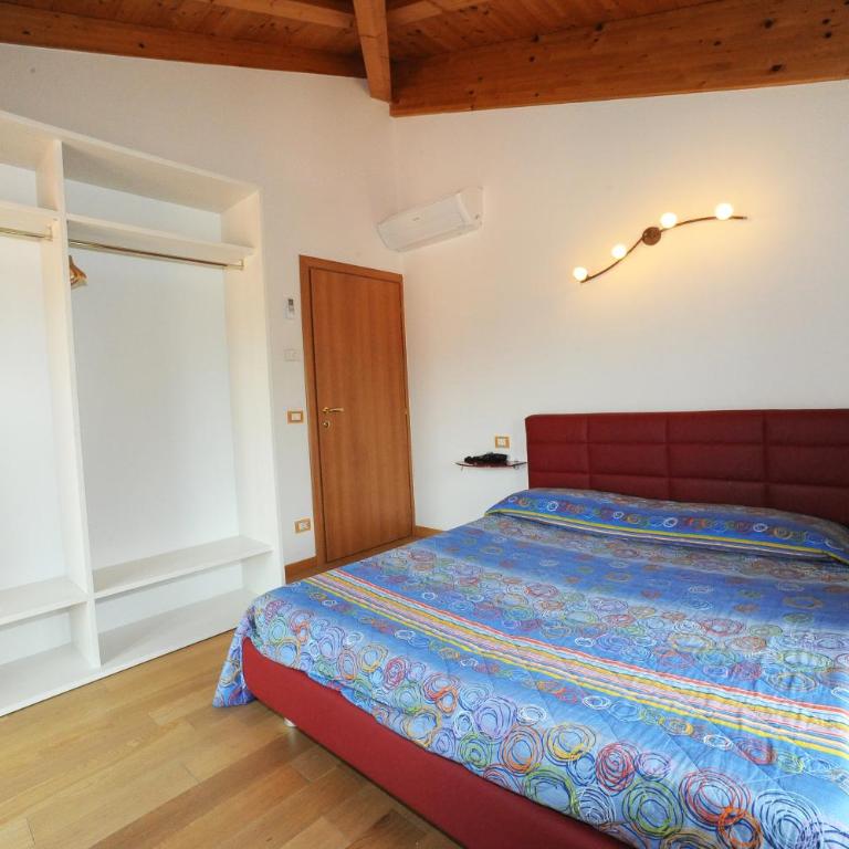 Residence Val Di Monte - Appartamento con Vista Lago - 9