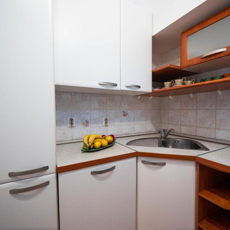 Bright and Modern 1BDR Apartment in the Center - Apartman sa 1 Spavaćom Sobom - 21