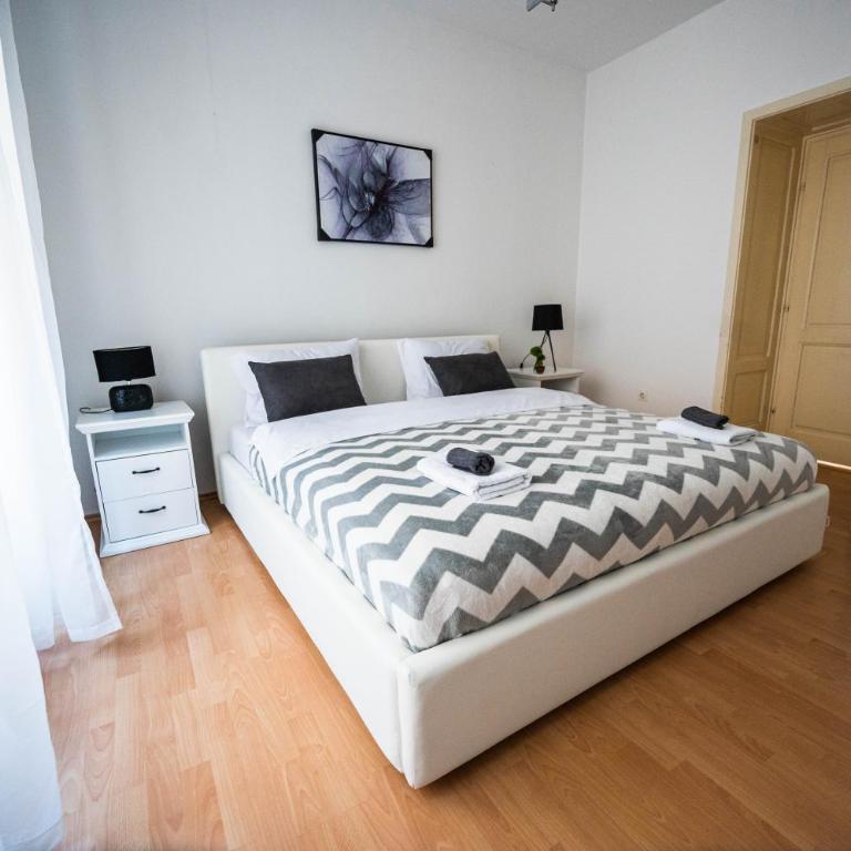 Bright and Modern 1BDR Apartment in the Center - Apartman sa 1 Spavaćom Sobom - 3