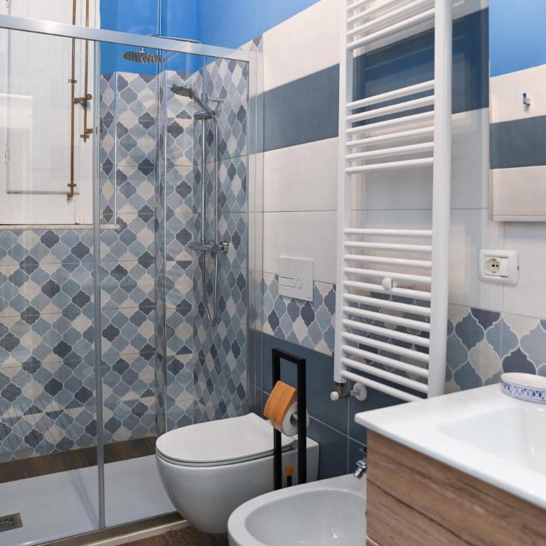 Xenia Home - Appartamento con 2 Camere da Letto - 12