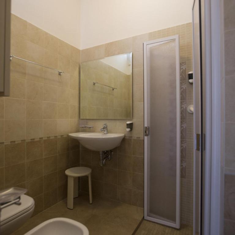 Hotel Desiree - Camera Matrimoniale Standard - 20