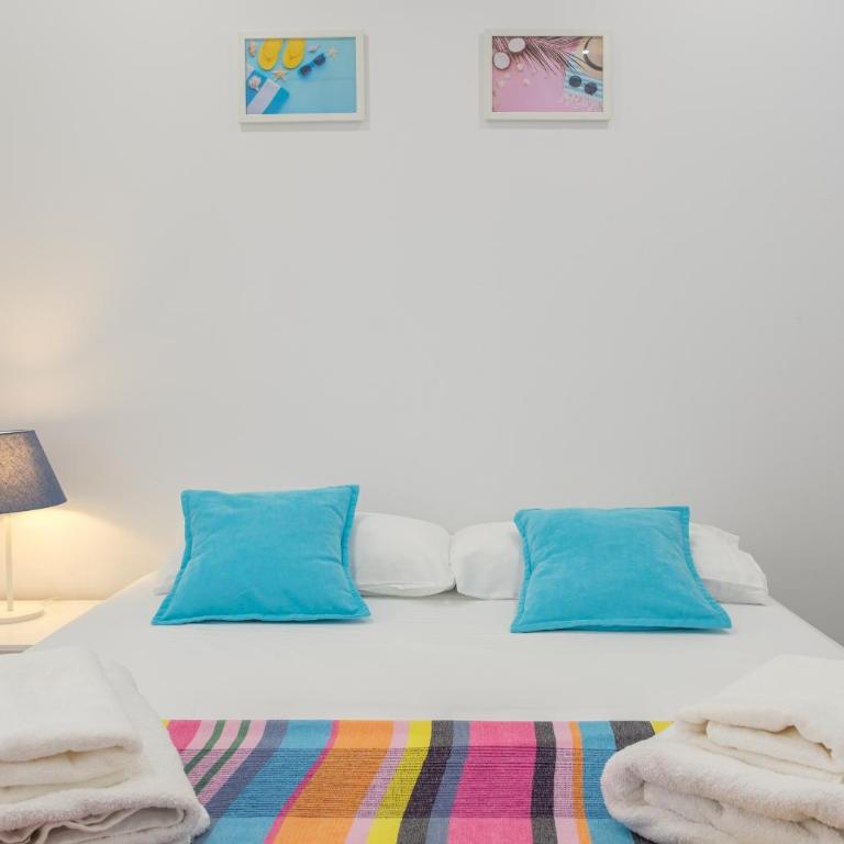 Spacious & Clean Apartment in Quiet Area - Three-Bedroom Apartment - 17