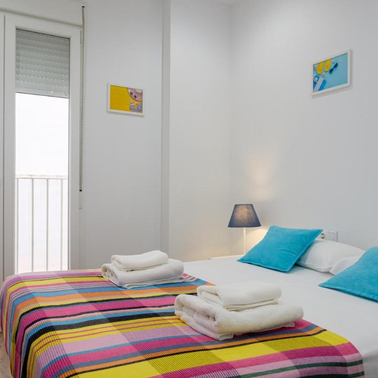 Spacious & Clean Apartment in Quiet Area - Three-Bedroom Apartment - 18