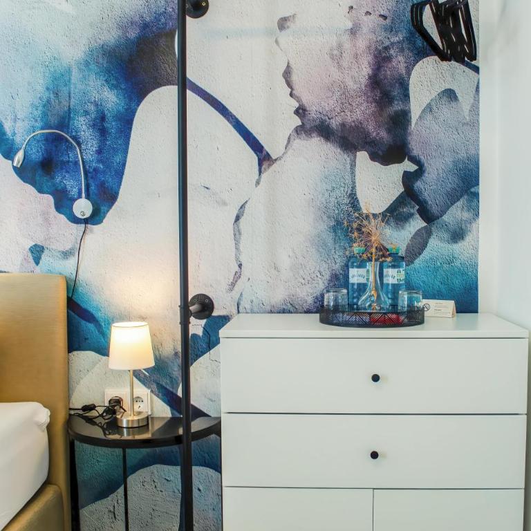 Homely Stay Studio5 Bright modern and central - Apartamento - 14