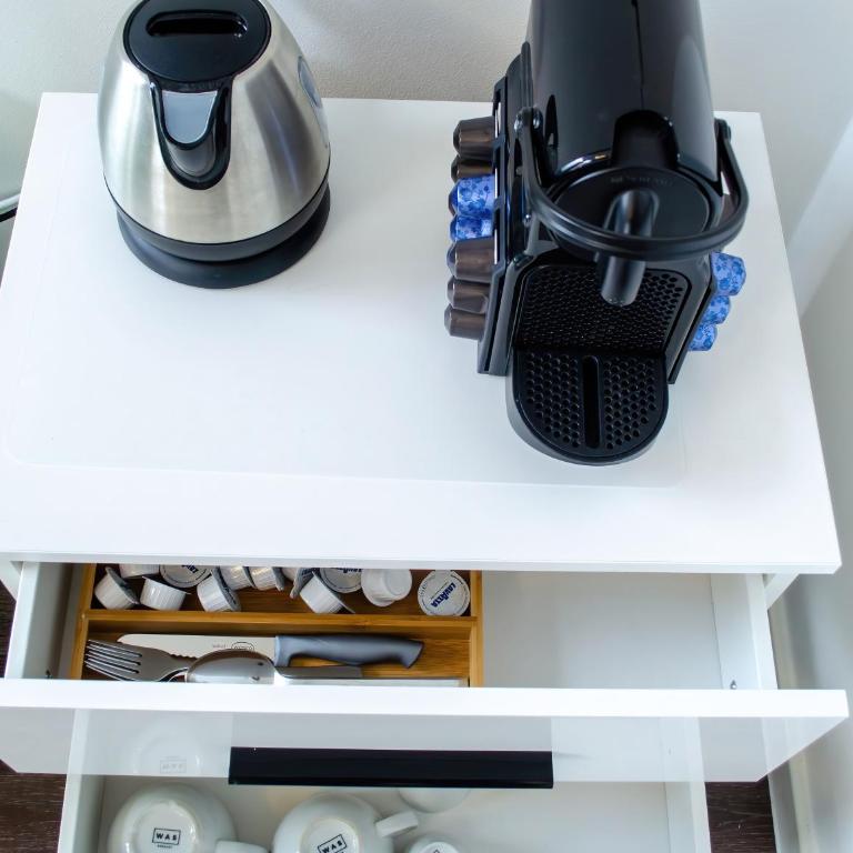 Homely Stay Studio5 Bright modern and central - Apartamento - 16