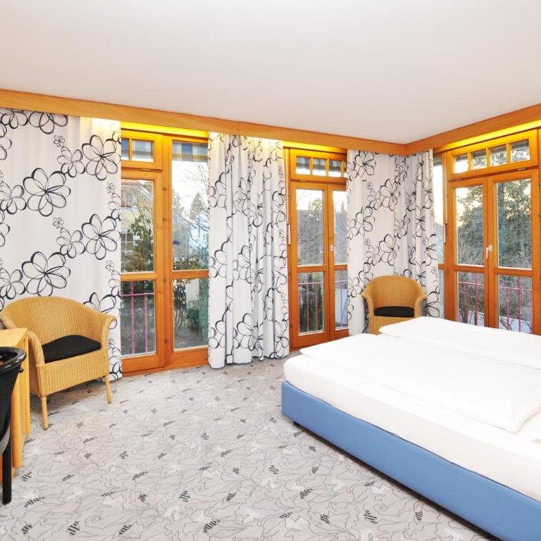 Villa Waldperlach by Blattl - Doppelzimmer mit Gartenblick - 5