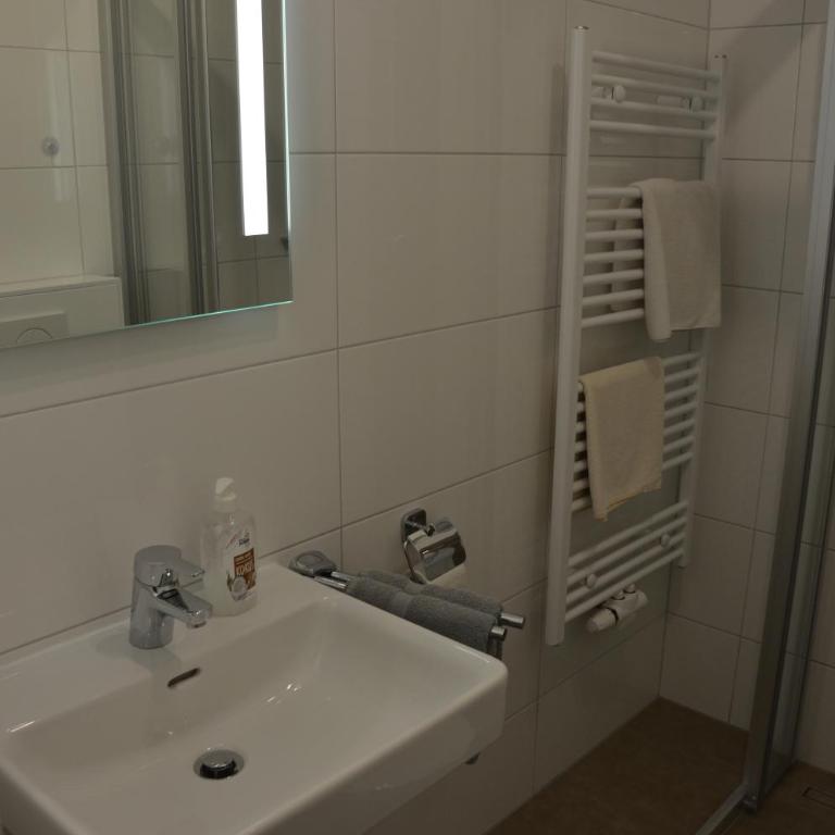 Gasthof Jauk-Hartner - Doppelzimmer mit Terrasse - 8