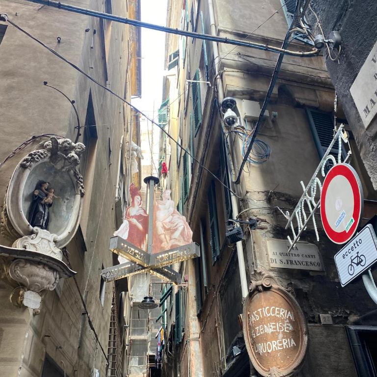 CasaViva- Ampio appartamento nei vicoli di Genova - Appartamento con 2 Camere da Letto - 28