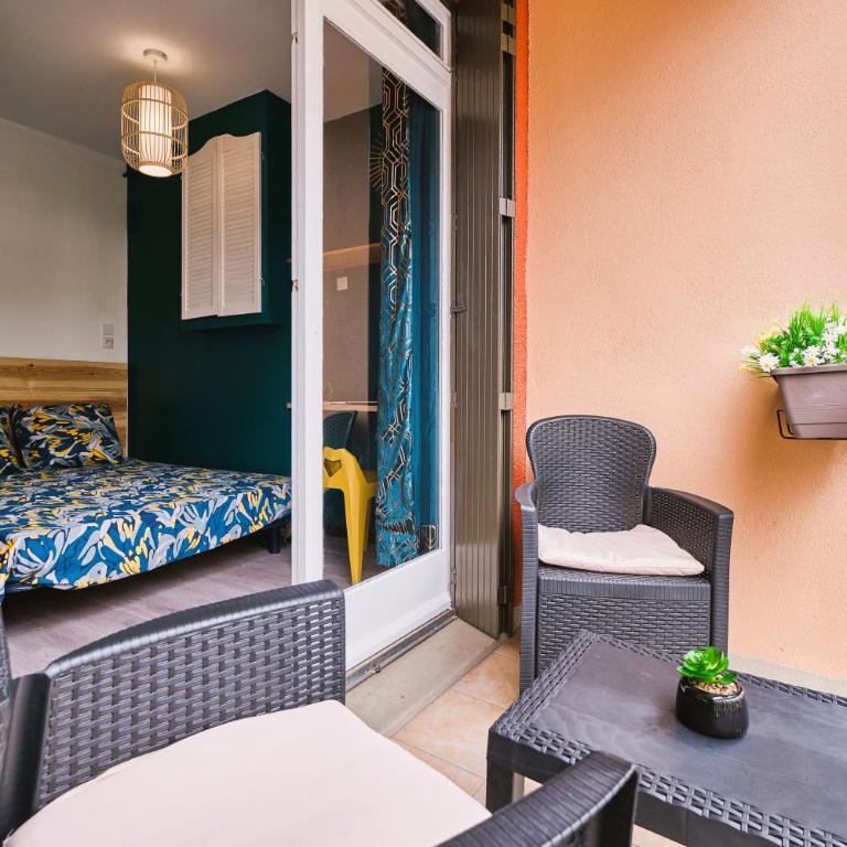 Tout confort ! Climatisation, Centre-ville, Parking, Terrasse, WiFi, Netflix - Apartment - 4