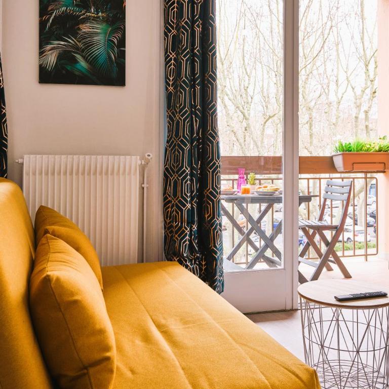Tout confort ! Climatisation, Centre-ville, Parking, Terrasse, WiFi, Netflix - Apartment - 13