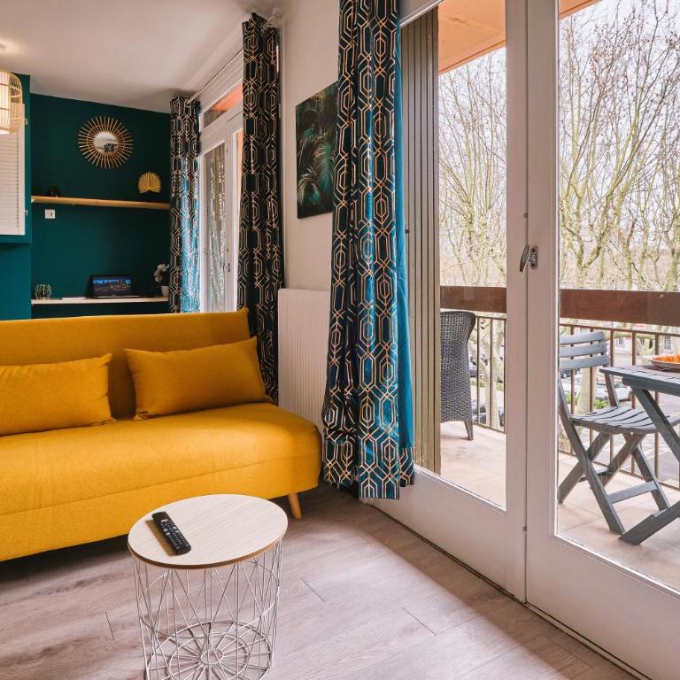 Tout confort ! Climatisation, Centre-ville, Parking, Terrasse, WiFi, Netflix - Apartment - 21