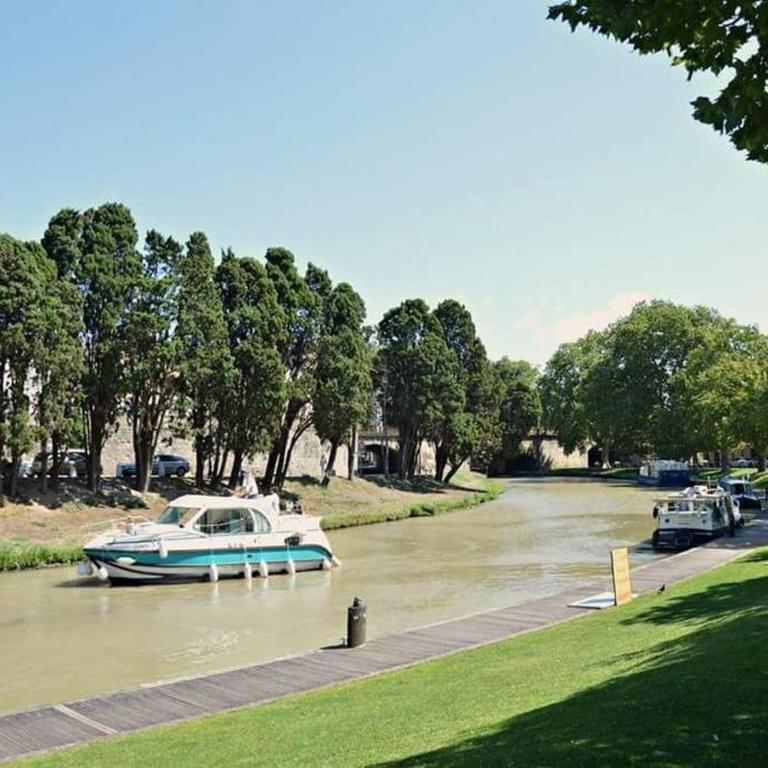 Tout confort ! Climatisation, Centre-ville, Parking, Terrasse, WiFi, Netflix - Apartment - 29