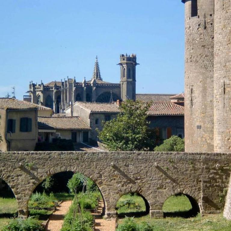 Tout confort ! Climatisation, Centre-ville, Parking, Terrasse, WiFi, Netflix - Apartment - 54