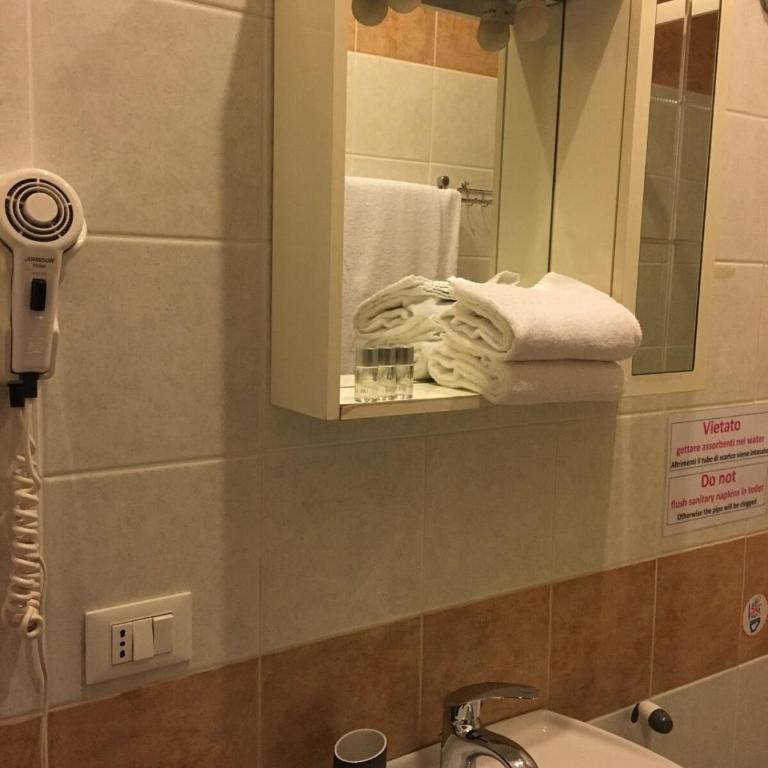 Perseo B&B - Camera Matrimoniale con Bagno Privato - 16